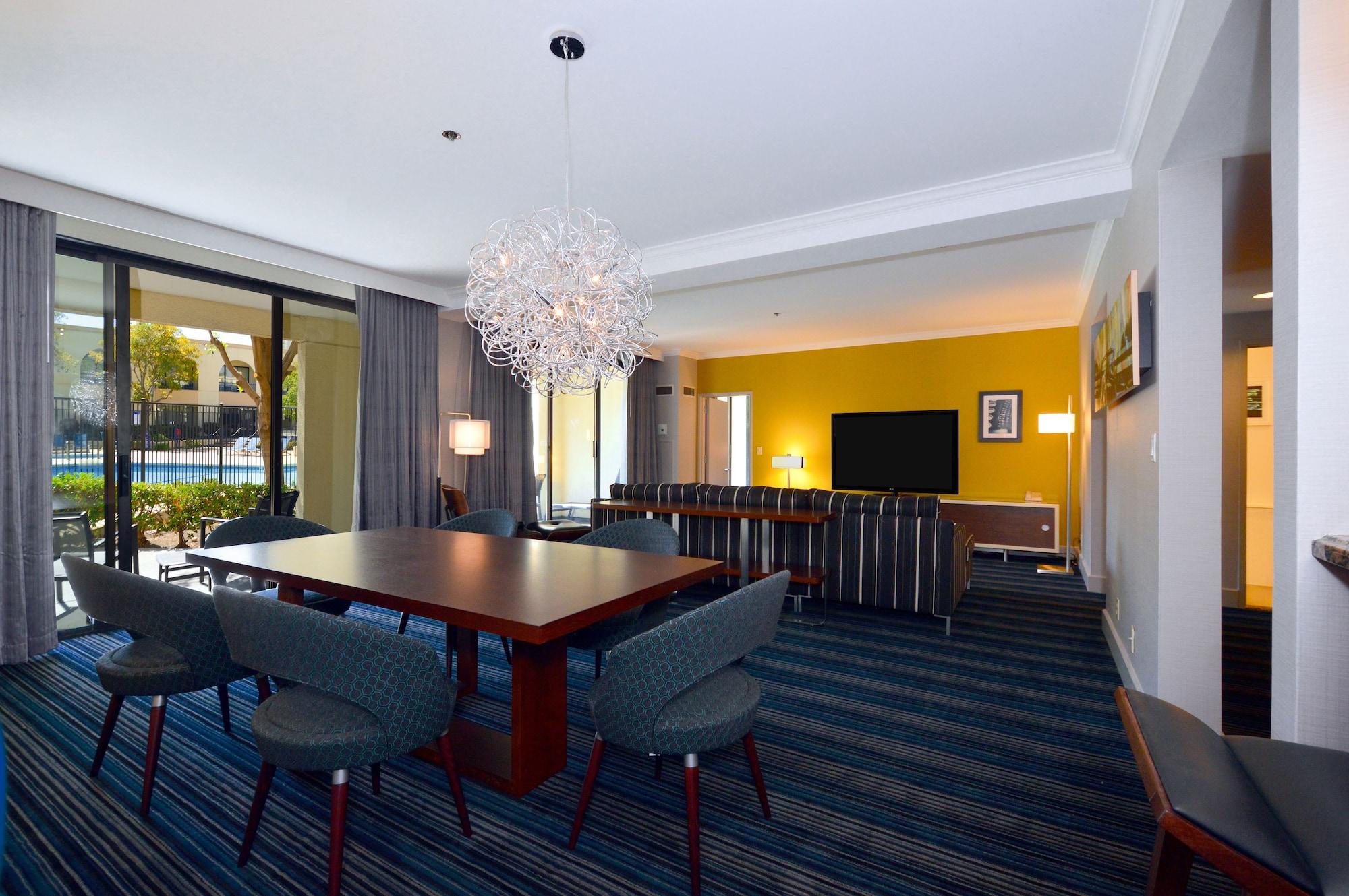 Hotel Doubletree By Hilton Newark-Fremont Zewnętrze zdjęcie