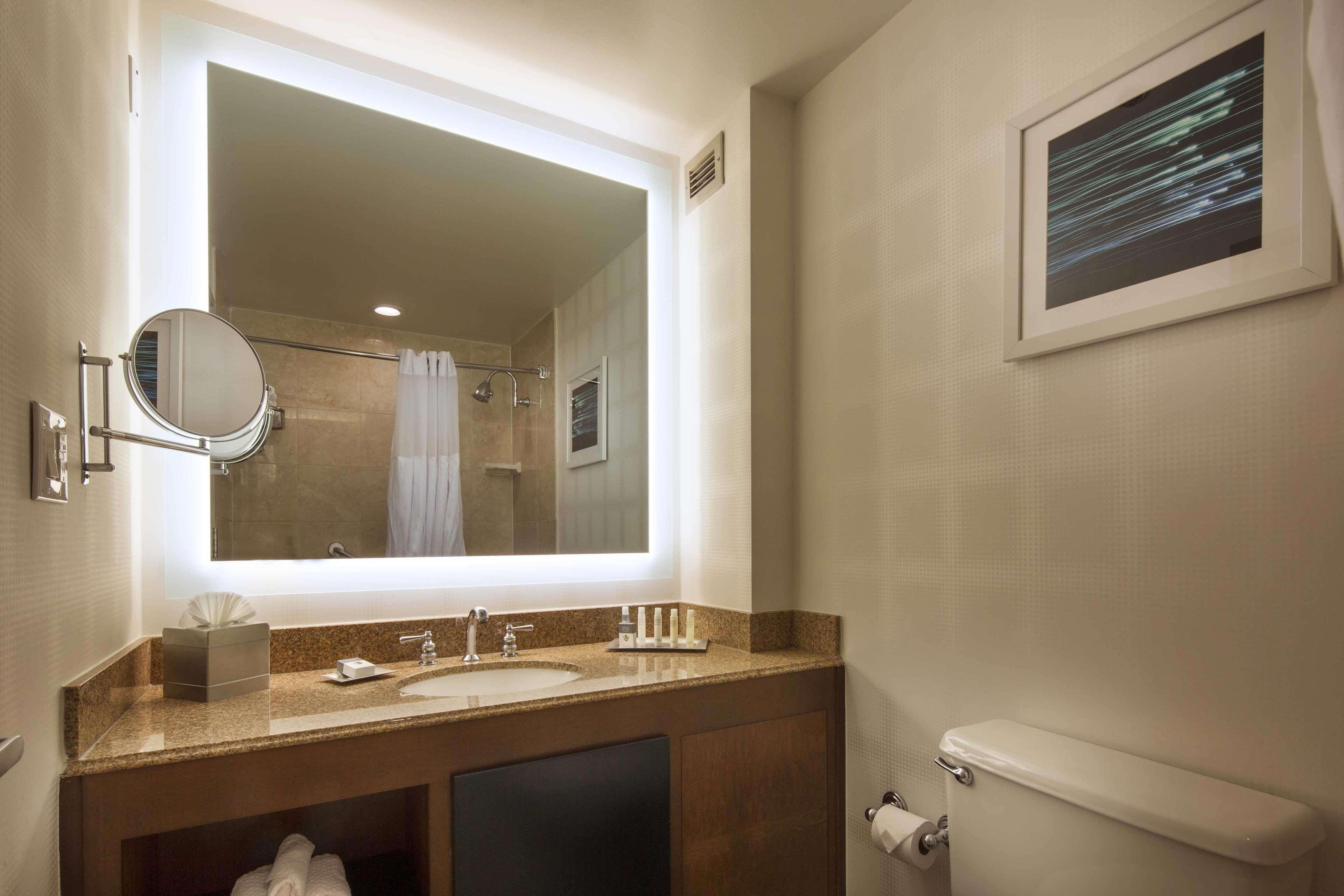 Hotel Doubletree By Hilton Newark-Fremont Zewnętrze zdjęcie