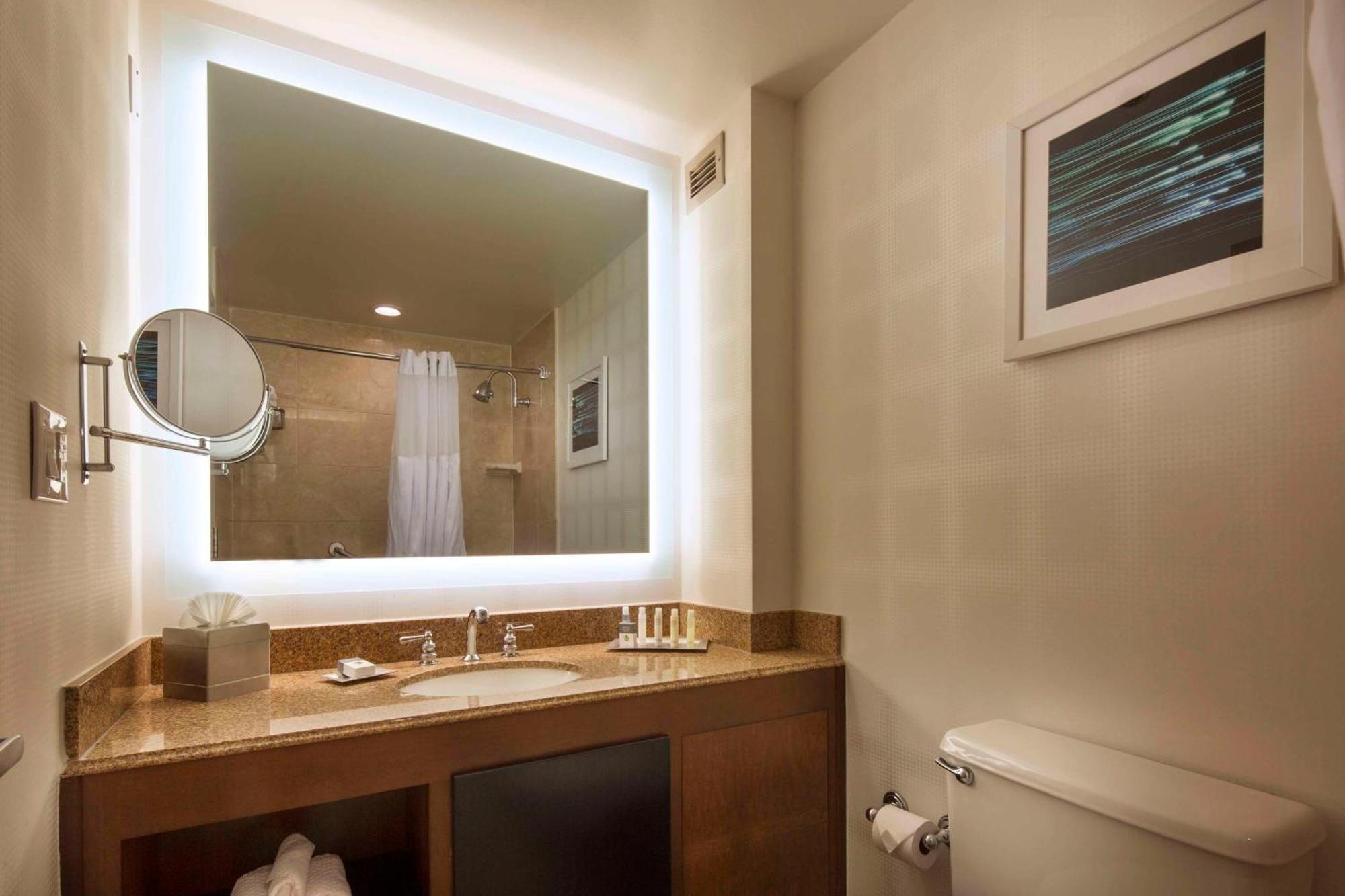 Hotel Doubletree By Hilton Newark-Fremont Zewnętrze zdjęcie