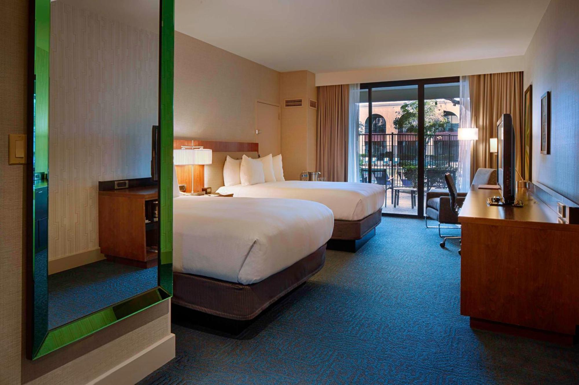 Hotel Doubletree By Hilton Newark-Fremont Zewnętrze zdjęcie